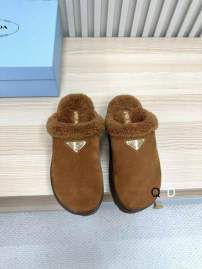 Picture of Prada Shoes _SKUPradasz35-40GDT110218947
